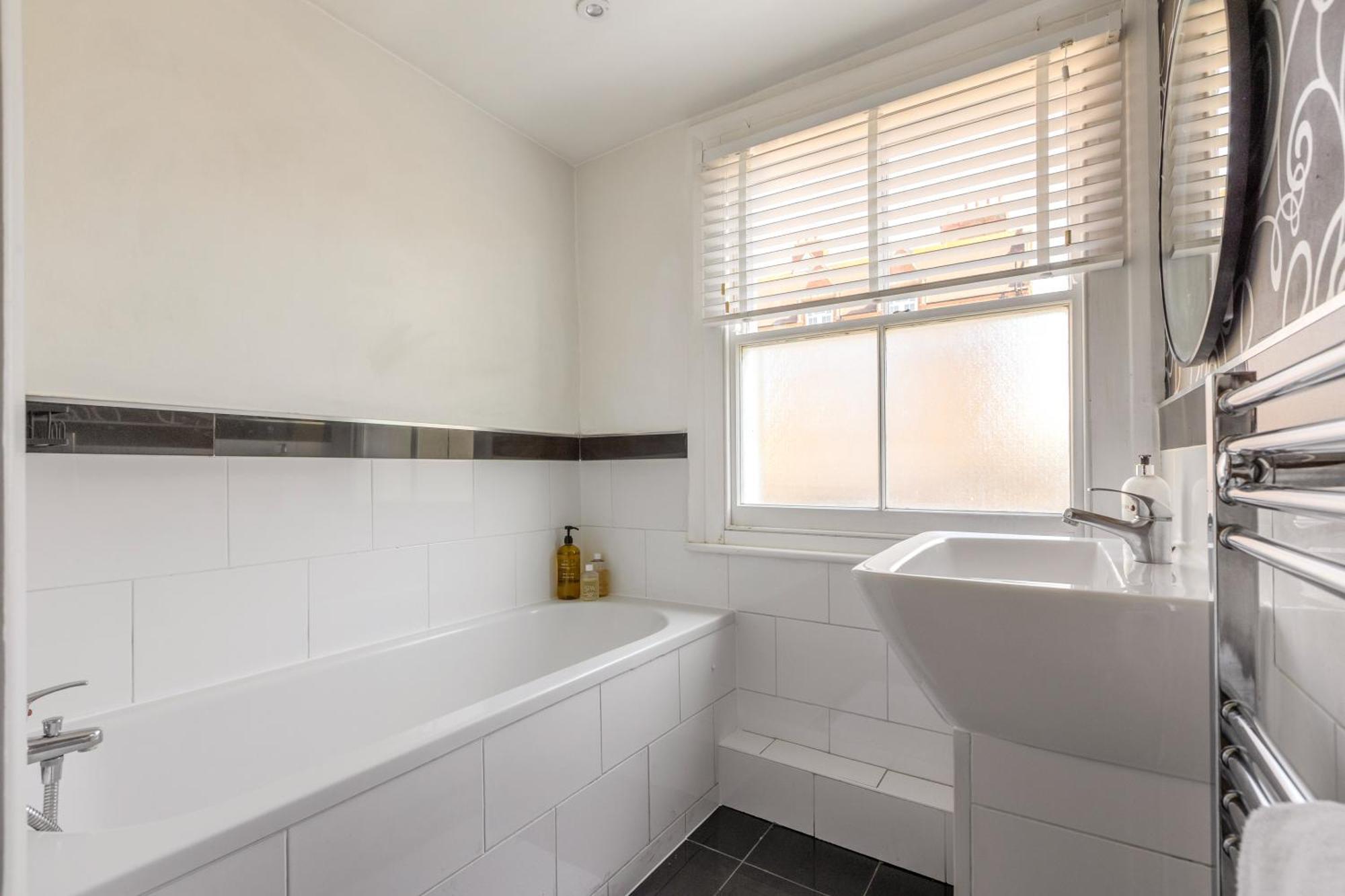 Apartment Stylish 3br Fulham Near Chelsea With Garden
